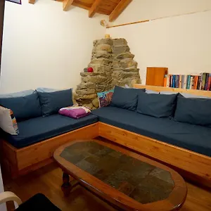 Chez Amber Prunières